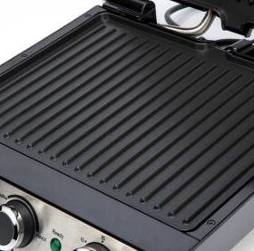Grill sandwich maker with timer